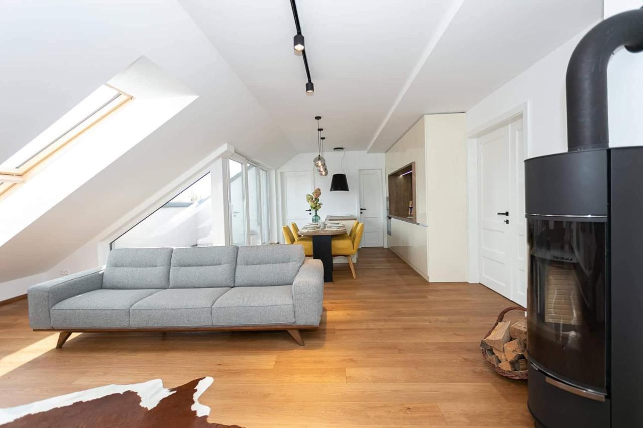 Bl - The Penthouse, 24Hr Self Check-In, 2 Bedrooms, Fireplace, Ac, Panoramic View From Main Balcony, 3-Minute Walk To City Center Banská Bystrica Exterior foto